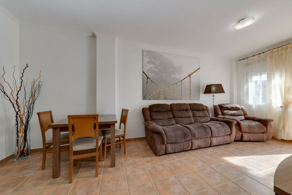 Bungalow Mil Palmeras Alicante - image 3
