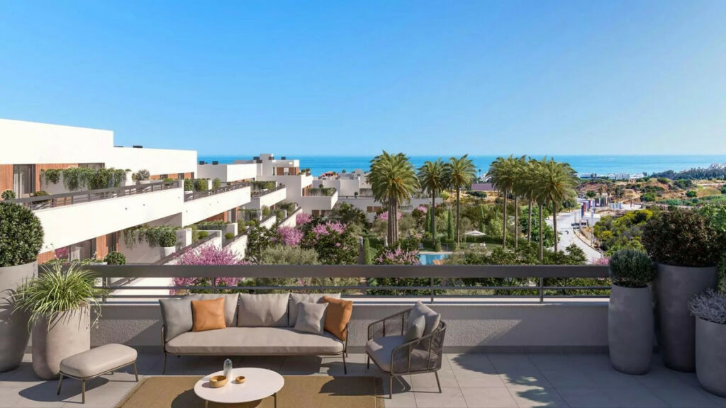 Middle Floor Apartment Estepona Málaga - image 3