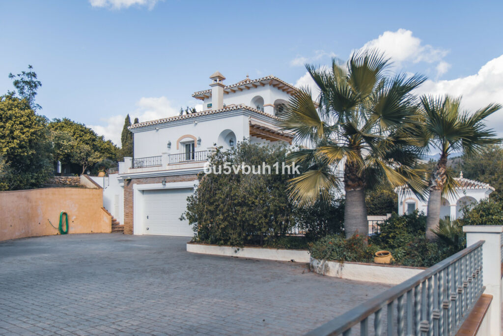 Townhouse Frigiliana Málaga - image 3