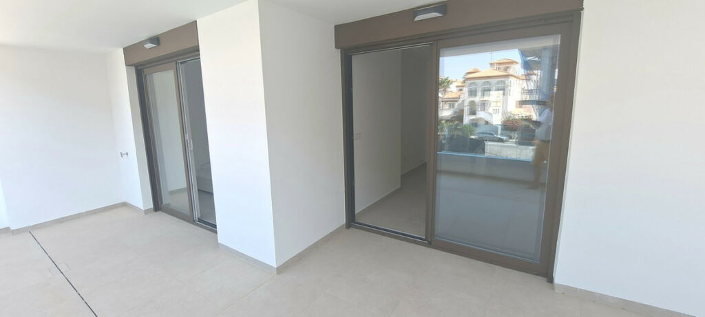 Ground Floor Apartment Playa Flamenca Alicante - image 3