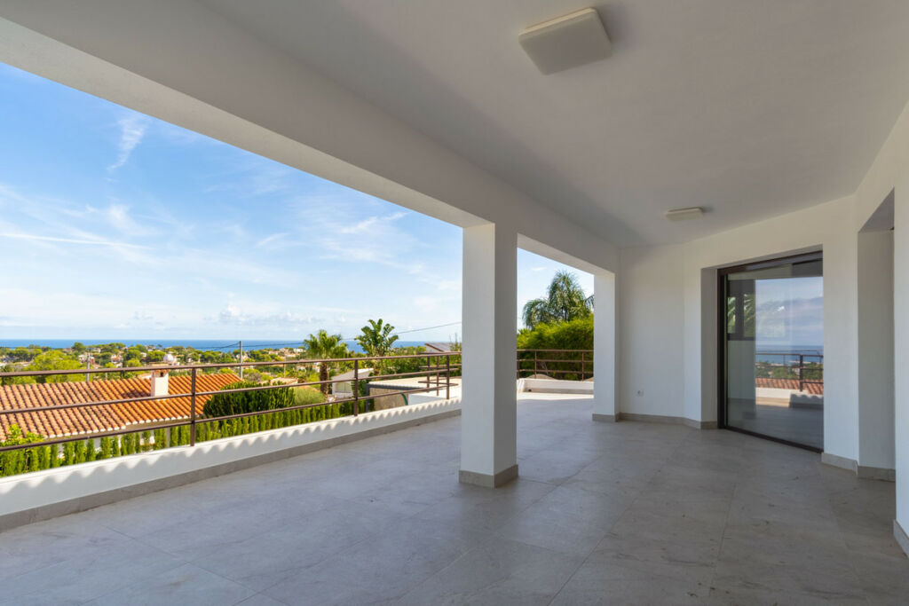 Detached Villa Denia Alicante - image 3