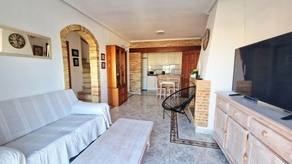 Townhouse La Zenia Alicante - image 3