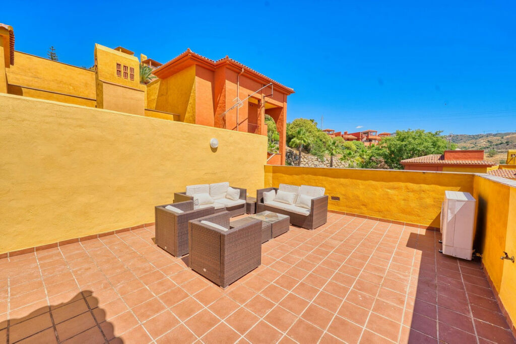 Penthouse Duplex Reserva de Marbella Málaga - image 3