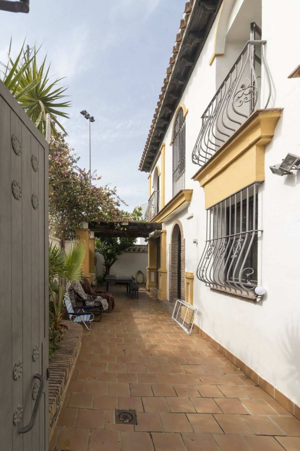 Detached Villa Fuengirola Málaga - image 3