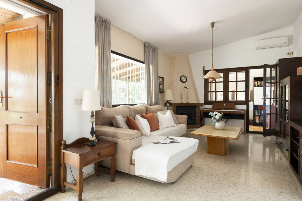 Detached Villa Cerros del Aguila Málaga - image 3