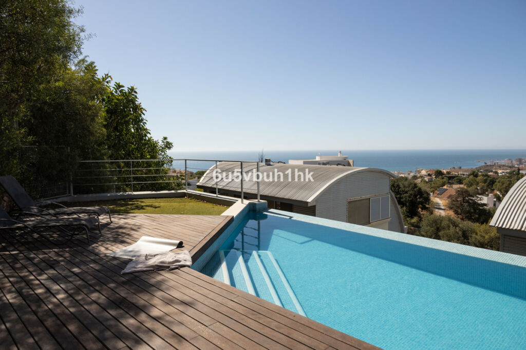 Semi-Detached House Fuengirola Málaga - image 3