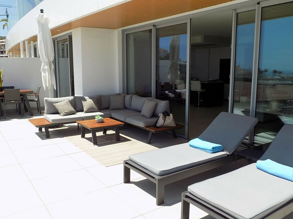 Middle Floor Apartment La Cala de Mijas Málaga - image 2
