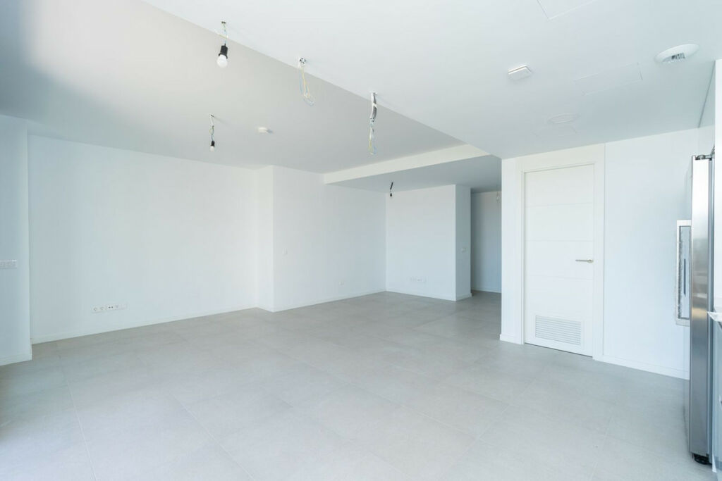 Middle Floor Apartment Torremolinos Málaga - image 3