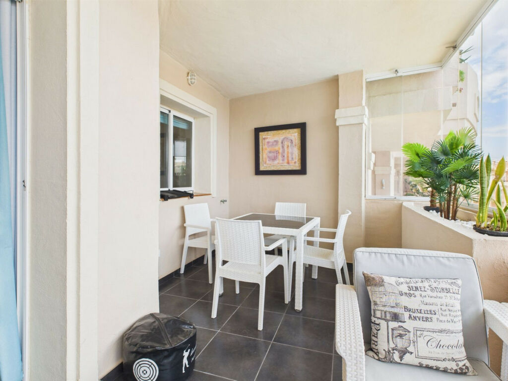 Ground Floor Apartment La Duquesa Málaga - image 3