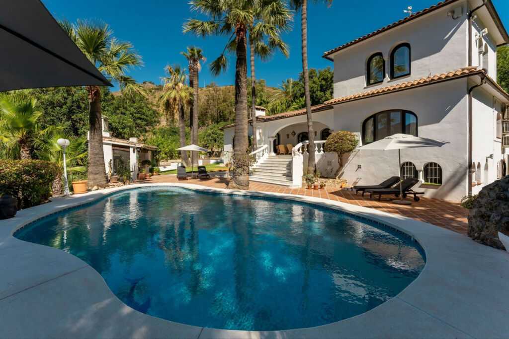 Finca - Cortijo Alhaurín el Grande Málaga - image 3