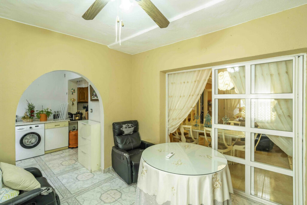 Townhouse Las Lagunas Málaga - image 3