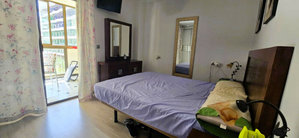 Middle Floor Apartment Fuengirola Málaga - image 3