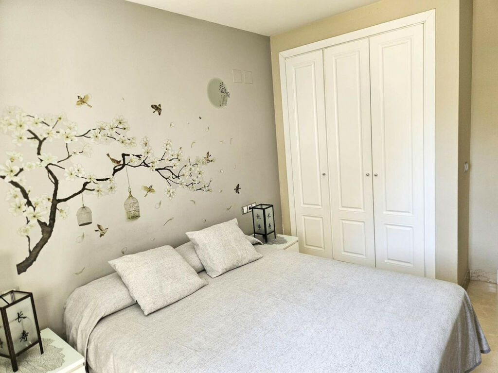 Middle Floor Apartment San Luis de Sabinillas Málaga - image 3