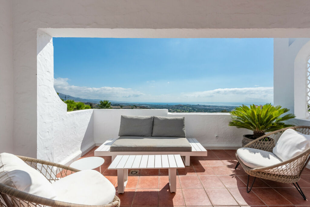 Penthouse Duplex Benahavís Málaga - image 3