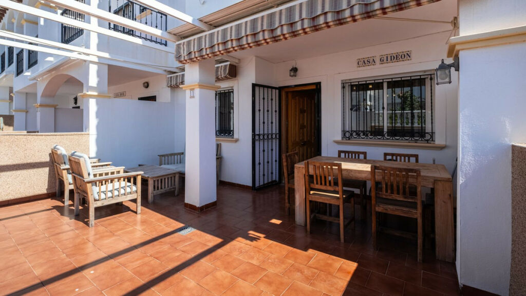 Ground Floor Apartment Punta Prima Alicante - image 3