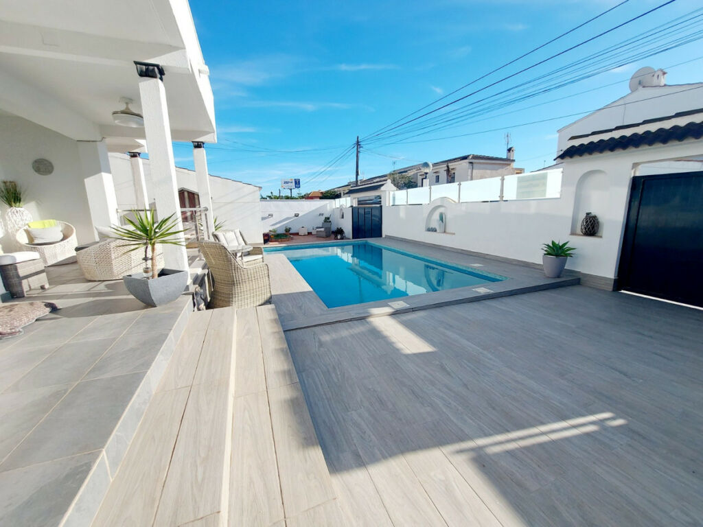 Detached Villa Orihuela Costa Alicante - image 3