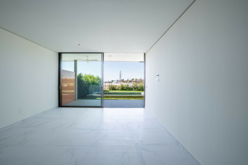 Ground Floor Apartment Higueron Málaga - image 3