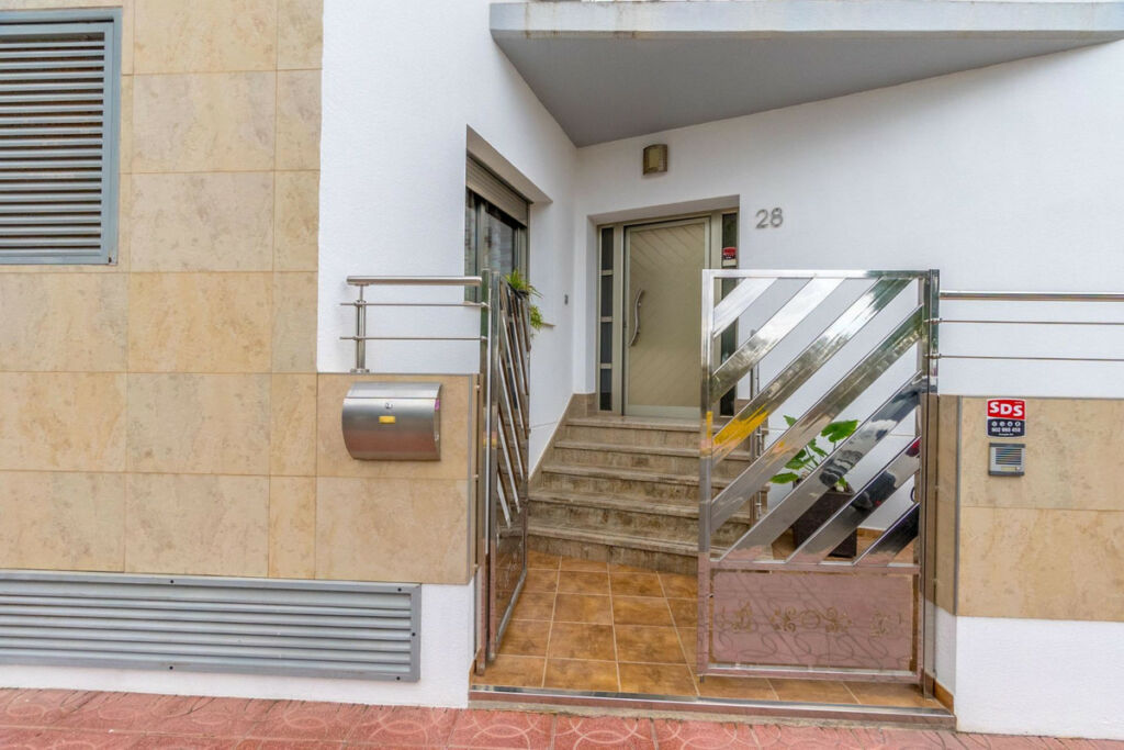 Detached Villa Rojales Alicante - image 3