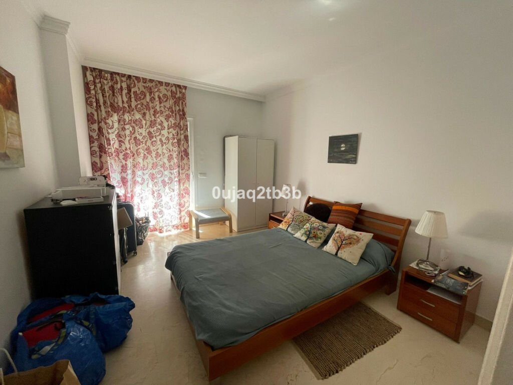Ground Floor Apartment La Quinta Málaga - image 3