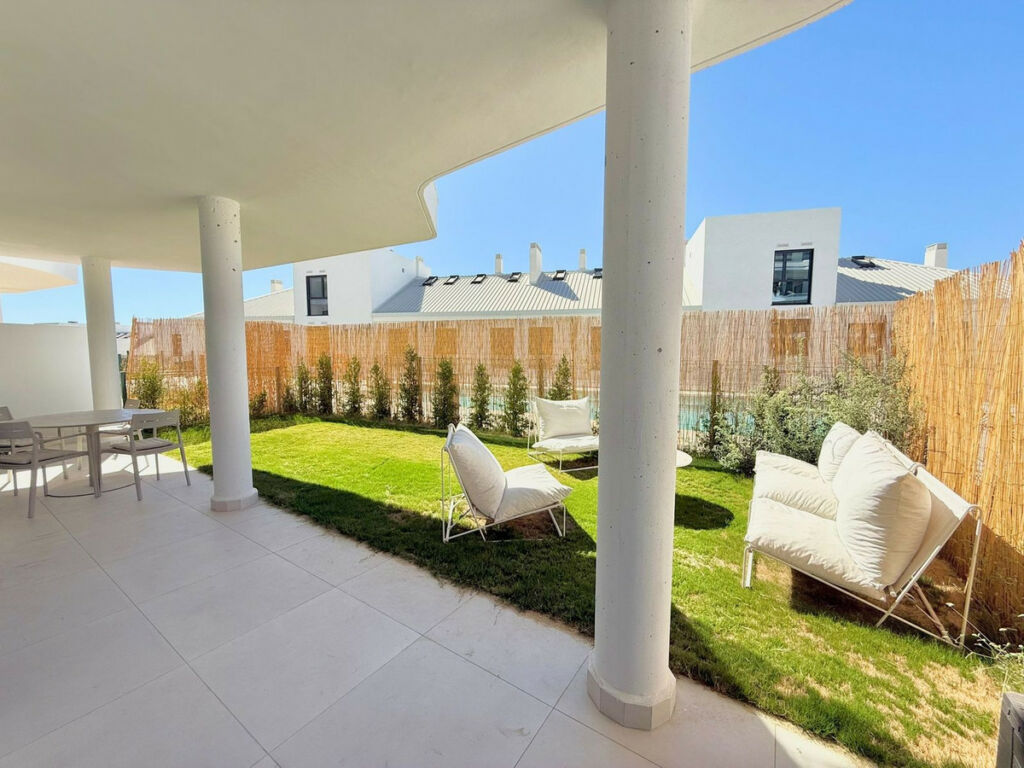 Ground Floor Apartment Higueron Málaga - image 3