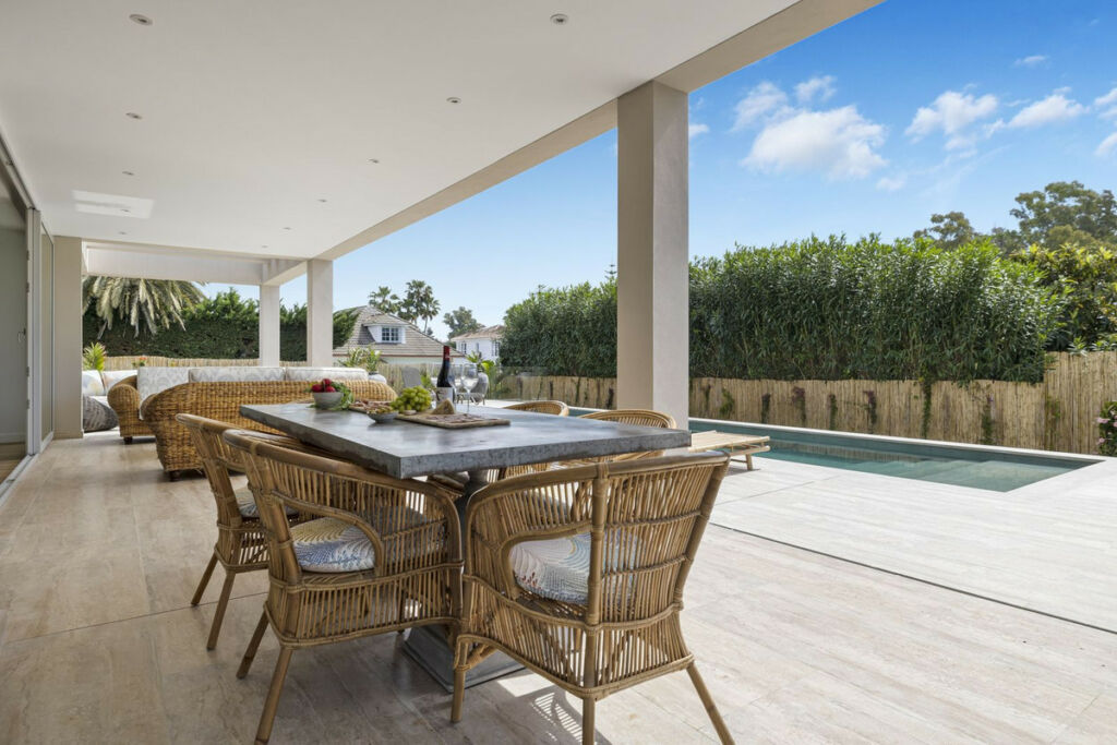 Detached Villa San Pedro de Alcántara Málaga - image 3