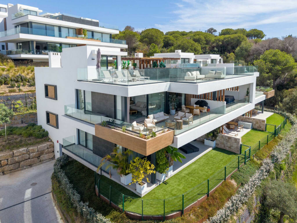 Penthouse Duplex Artola Málaga - image 3