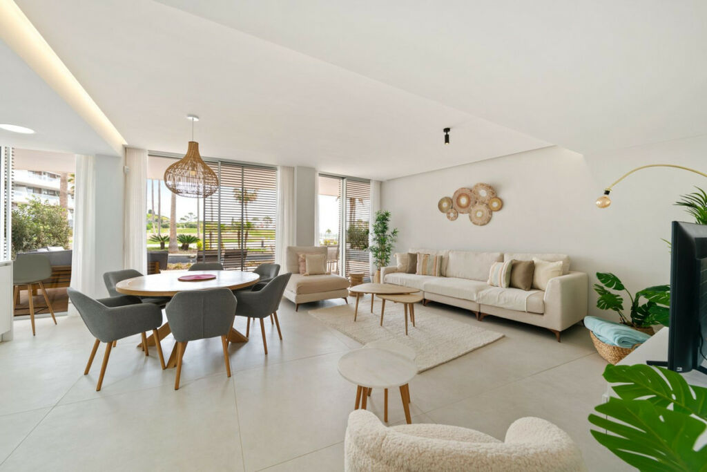 Ground Floor Apartment Estepona Málaga - image 3