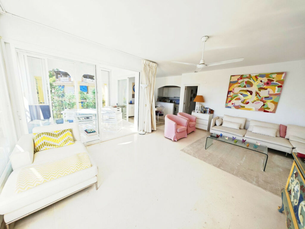 Middle Floor Apartment Mijas Golf Málaga - image 3