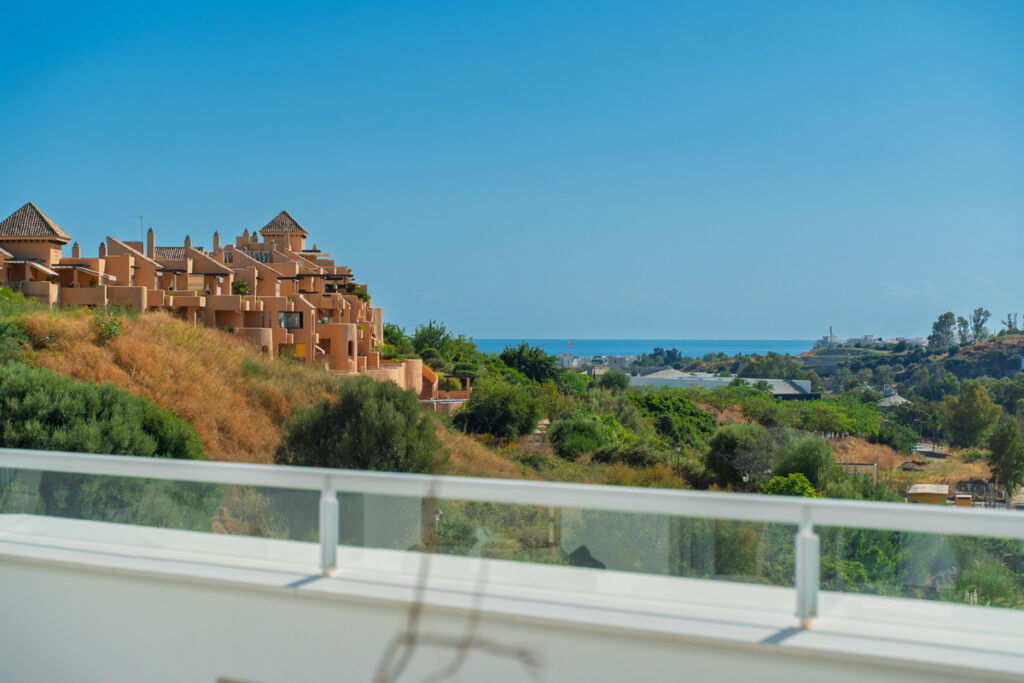 Penthouse Duplex Estepona Málaga - image 3