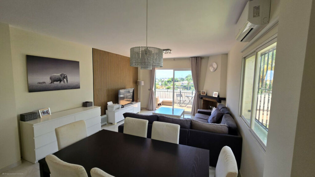 Ground Floor Apartment Calahonda Málaga - image 3