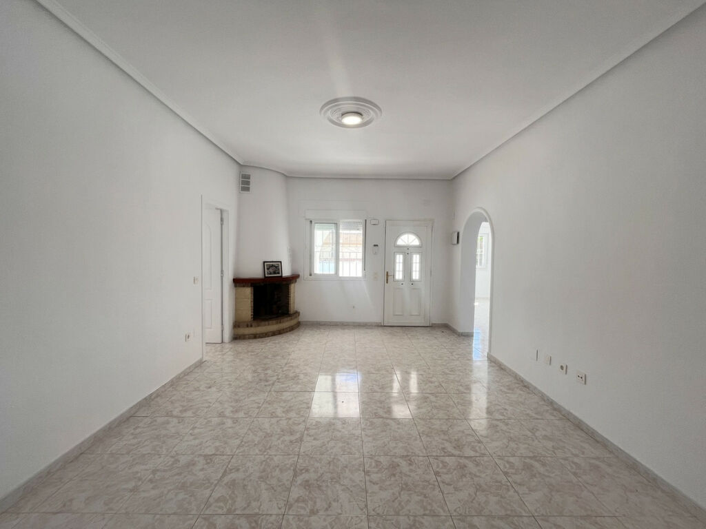 Detached Villa Rojales Alicante - image 3