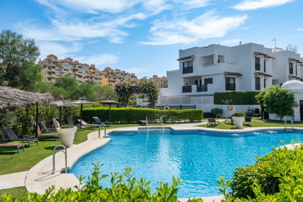 Ground Floor Apartment New Golden Mile Málaga - image 6