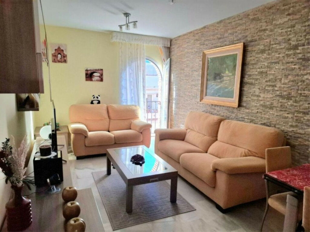 Middle Floor Apartment Torremolinos Málaga - image 3