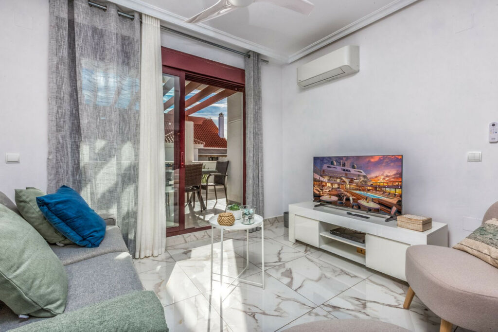Middle Floor Apartment Nueva Andalucía Málaga - image 15