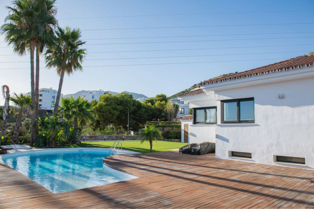 Detached Villa Benalmadena Málaga - image 3