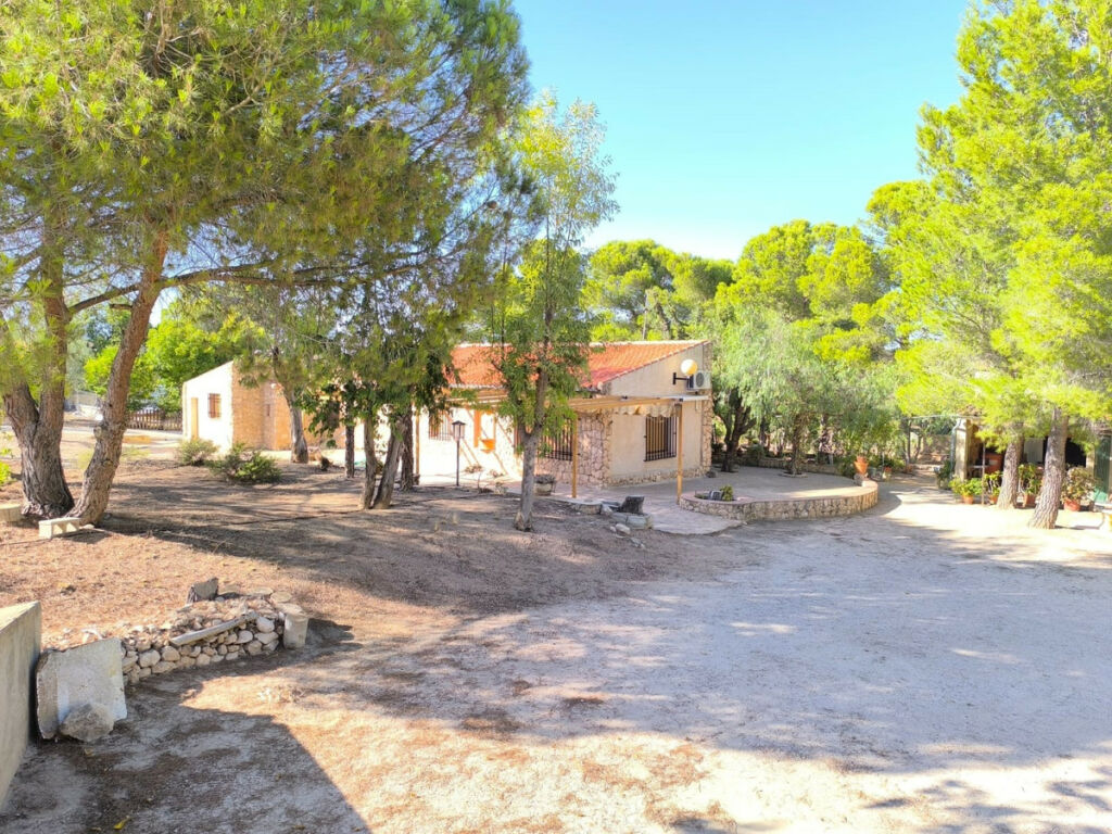 Detached Villa Yecla Murcia - image 3