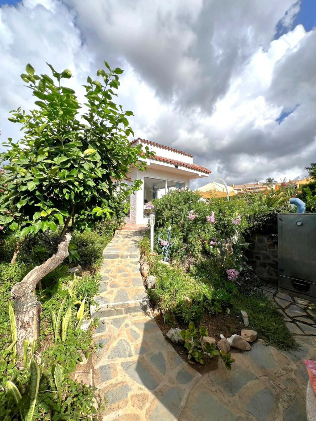 Detached Villa Costabella Málaga - image 3