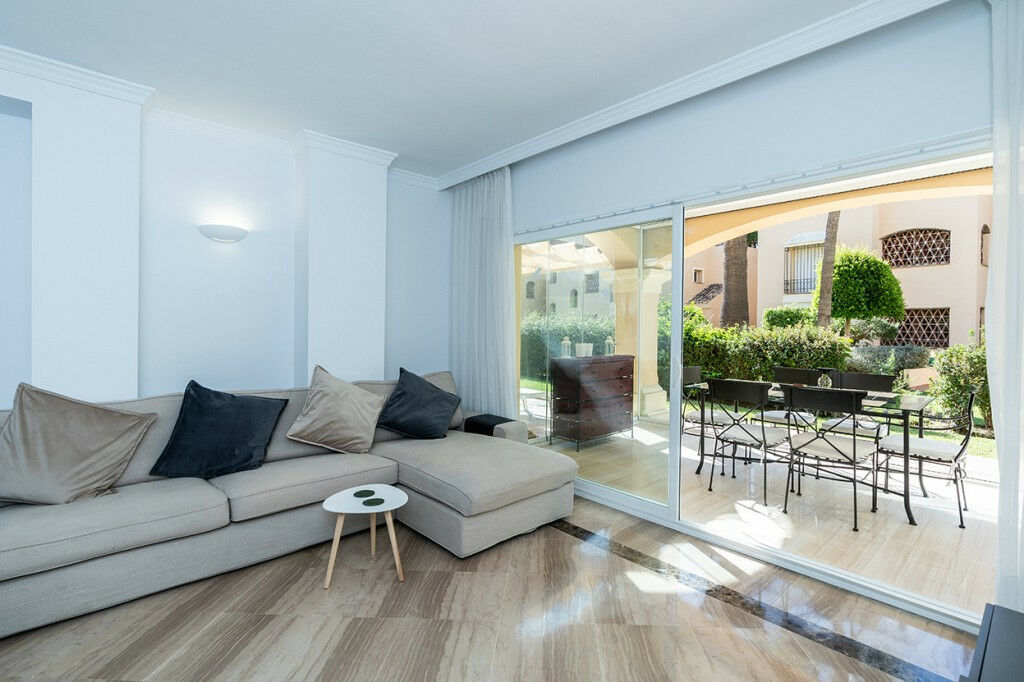 Ground Floor Apartment Marbella Málaga - image 3
