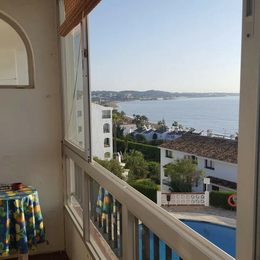 Middle Floor Apartment Mijas Costa Málaga - image 3