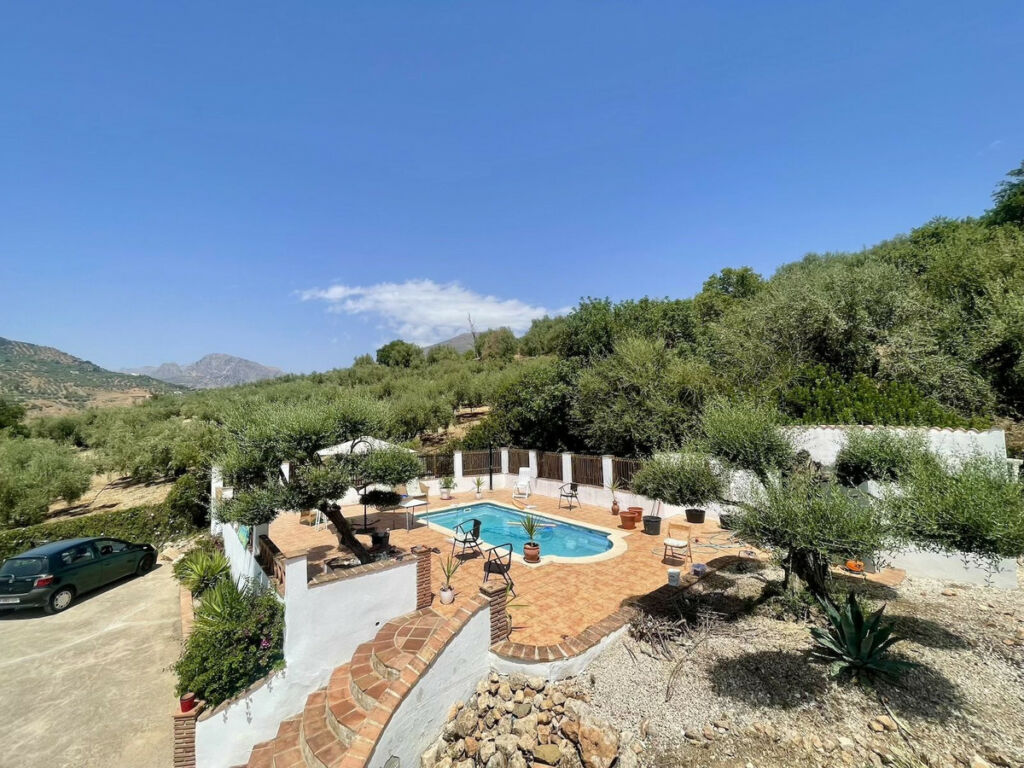 Detached Villa Periana Málaga - image 3