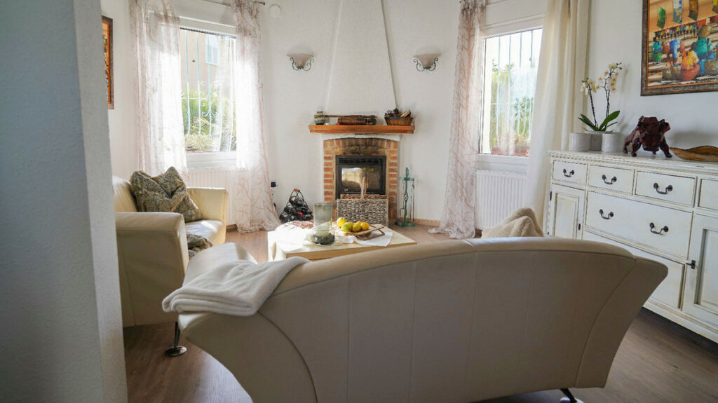 Detached Villa Calpe Alicante - image 3