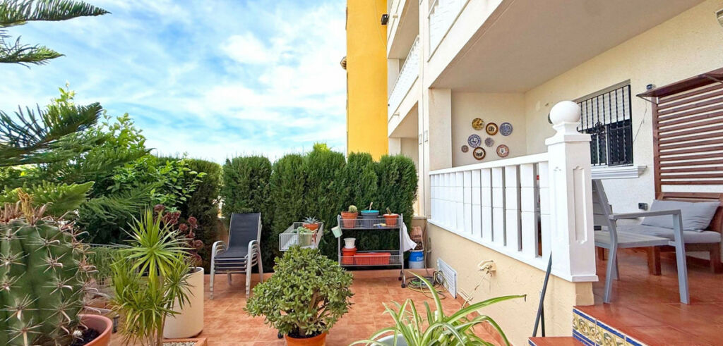 Ground Floor Apartment Lomas de Cabo Roig Alicante - image 3