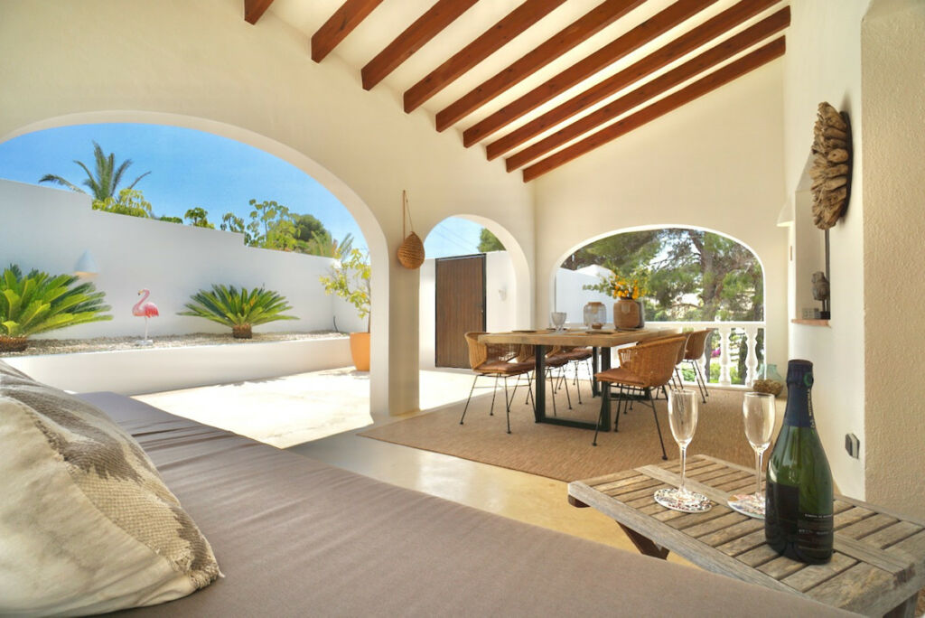 Detached Villa Montemar Alicante - image 3