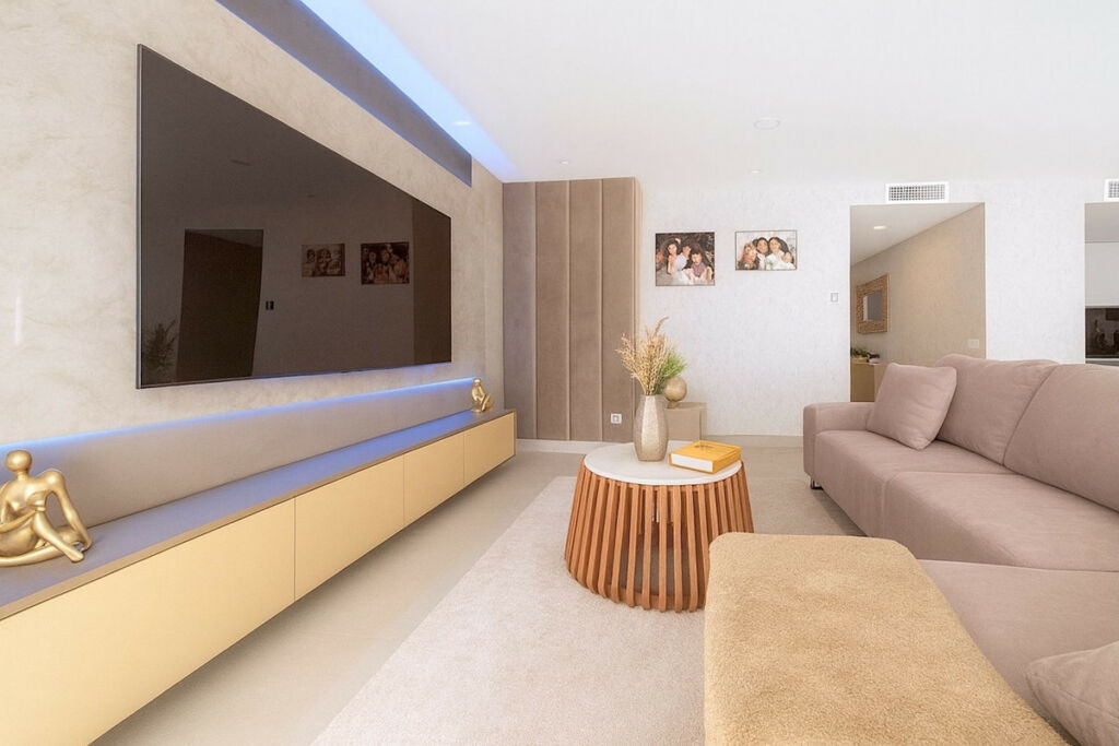 Middle Floor Apartment Calanova Golf Málaga - image 3