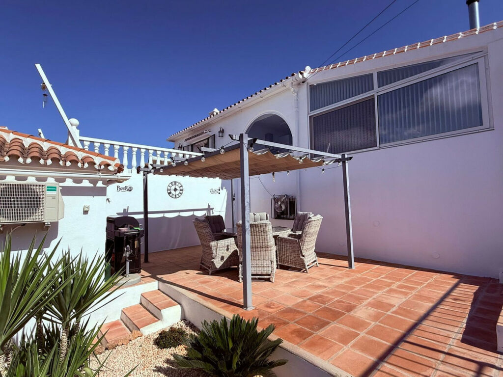 Detached Villa Coín Málaga - image 3