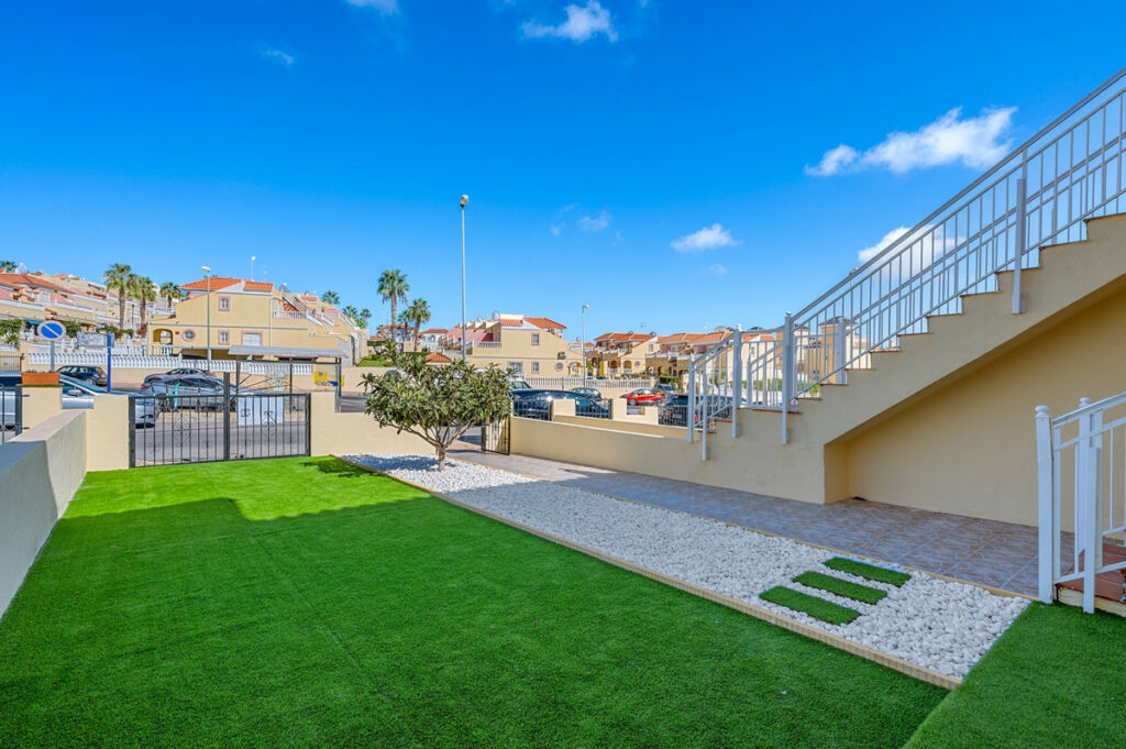 Ground Floor Apartment Orihuela Costa Alicante - image 3