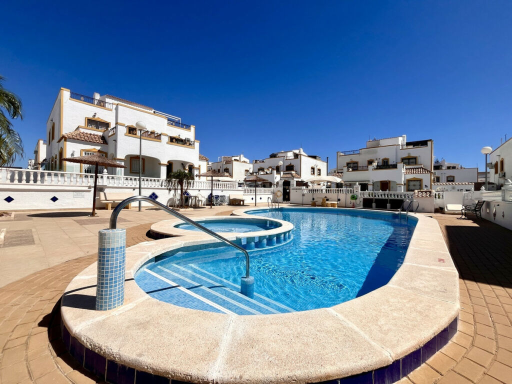 Duplex Entre Naranjos Alicante - image 3