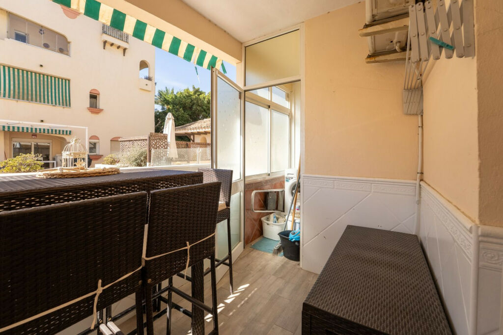 Top Floor Apartment Estepona Málaga - image 3