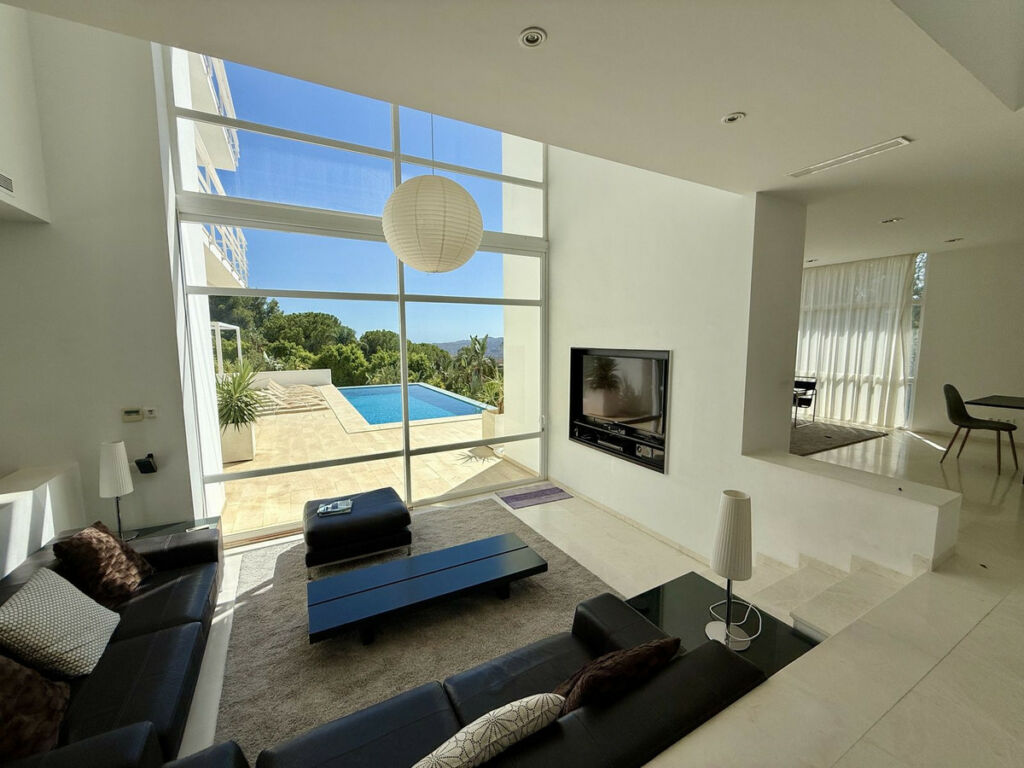 Detached Villa Valtocado Málaga - image 3