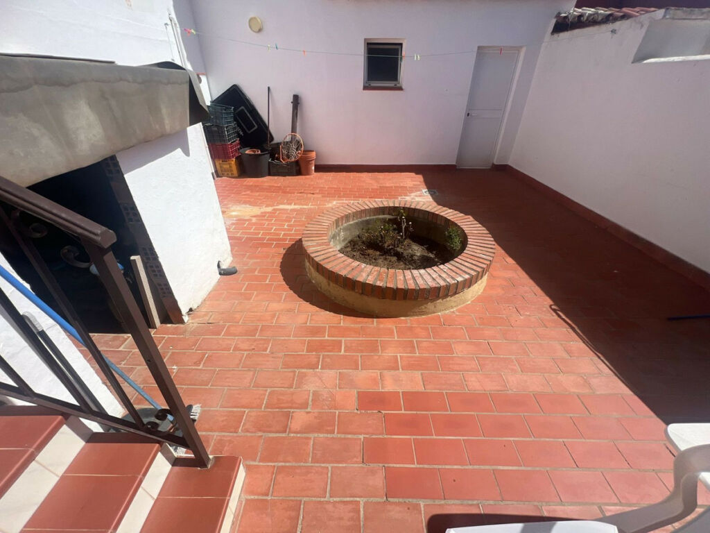 Townhouse Pueblo Nuevo de Guadiaro Cádiz - image 3